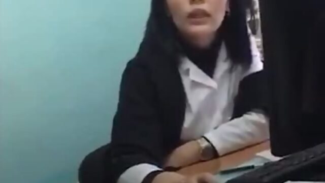 Врач в казахстане не приняла ребёнка из-за мамы которая говорит на русском языке