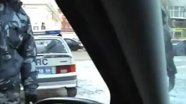 дикий ИДПС Сидорков из ГорГАИ машет ксивой