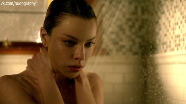 Обнаженная Лорен Джерман  в сериале "Люцифер"   Сезон   Серия  