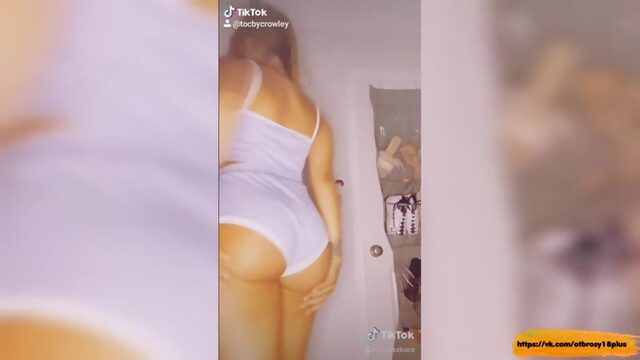 Годный тик-ток  показала свое тело