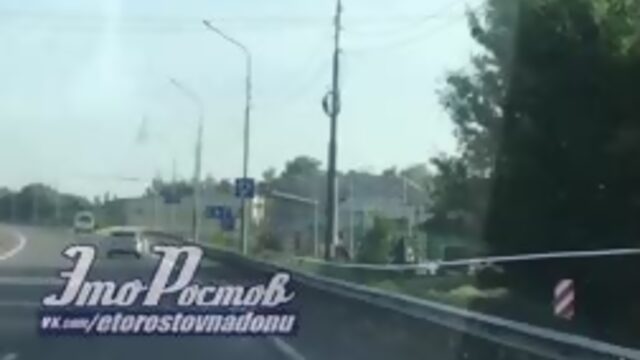 Горят фонари средь бела дня Кому светят  15.05.1  Это Ростов-на-Дону!