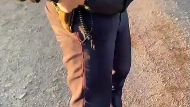 В Карагандинской области на видео попал конфликт водителя со стражами порядка Ситуацию прокомментировали в пресс-службе департа